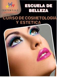 Estudiante maquillada en el Curso de Cosmetología Medellín